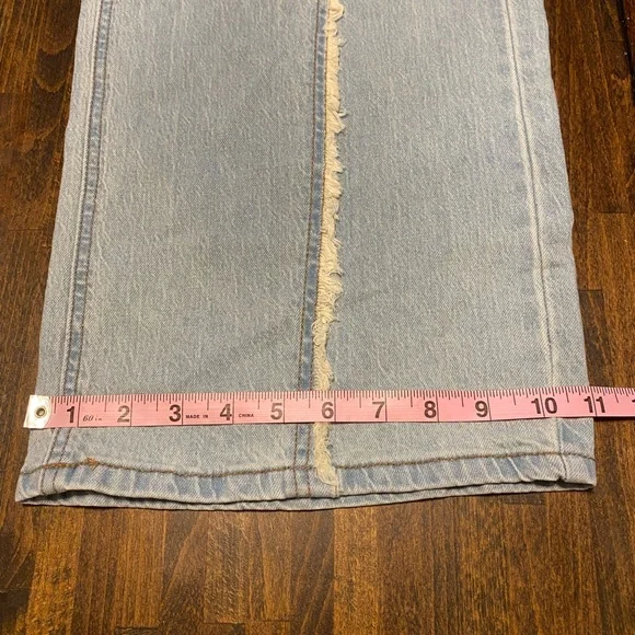 Women's No Boundaries Wide Leg Baggy Jeans Size 14 Grunge Y2K Fringe Light Wash - Picture 10 of 10